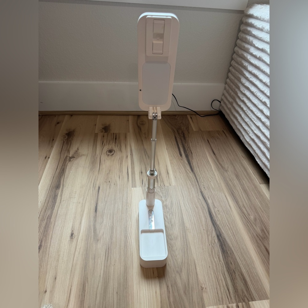 Phone Tripod with lights and remote